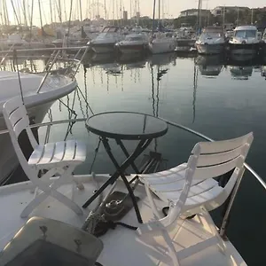 https://location-bateau-antibes-port-vauban.fr-provencehotel.com